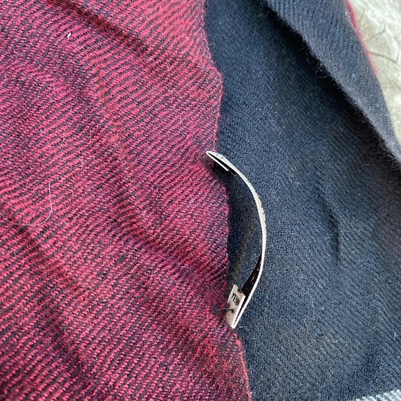 Burberry Colour block Scarf Red/Black - Picture 6 of 14